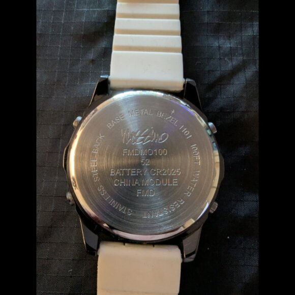 Mossimo Men's Multifunction Quartz Digital Watch with White Silicone Band - Picture 5 of 5